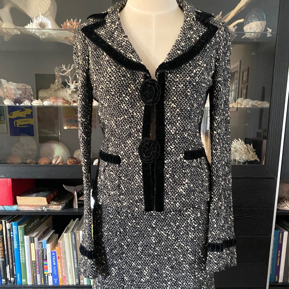Nanette Lepore circa 1992 size small 2 piece black/white tweed suit.